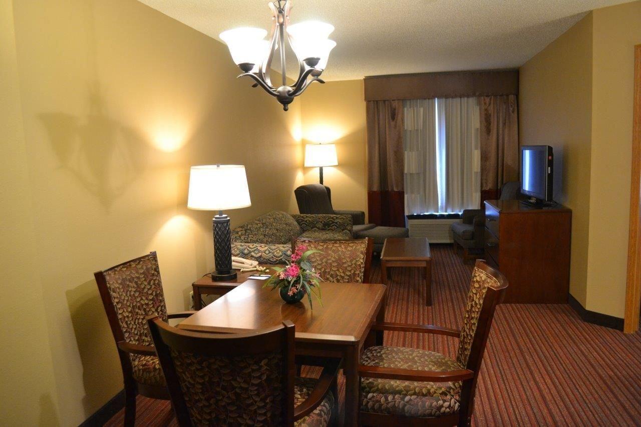 Baymont By Wyndham Mequon Milwaukee Area Hotel Bagian luar foto