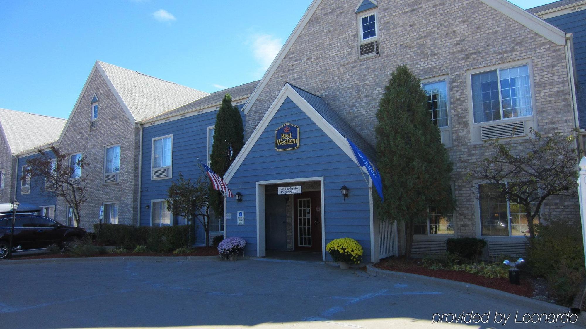 Baymont By Wyndham Mequon Milwaukee Area Hotel Bagian luar foto