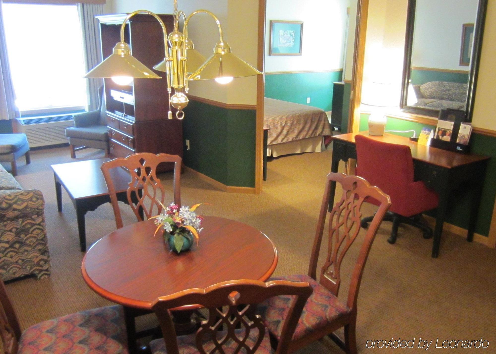 Baymont By Wyndham Mequon Milwaukee Area Hotel Ruang foto