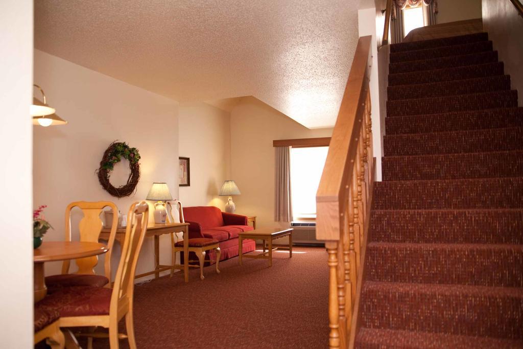 Baymont By Wyndham Mequon Milwaukee Area Hotel Bagian luar foto